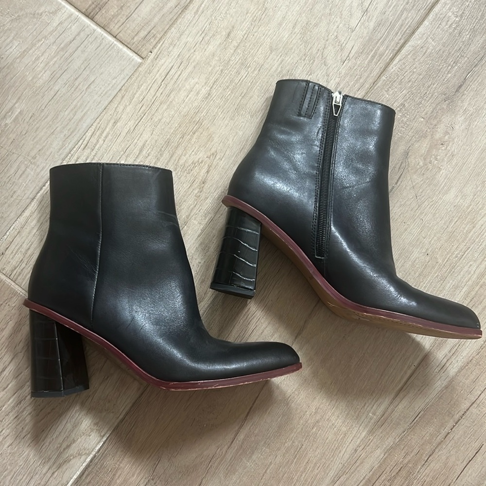 Dolce Vita Black Boots Size 7.5